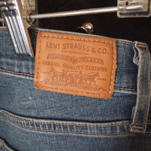 Levis 720 high rise skinny jeans - Picture 3 of 5